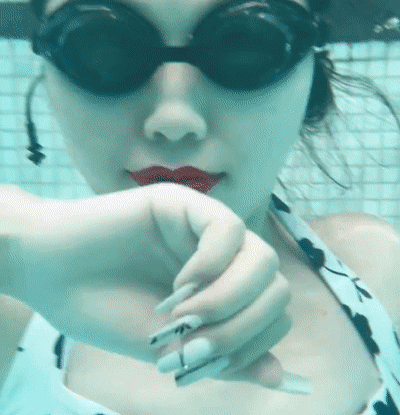 56a1f138-7585-48fb-aa09-8b71799401b0.gif