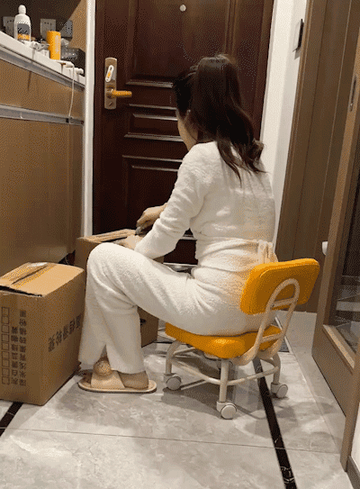 HFH-加厚靠背万向轮滑轮静音凳_06-1.gif