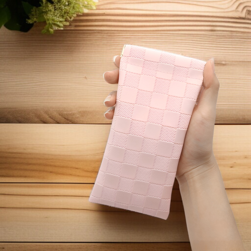 Protective sunglasses case for travel and daily use