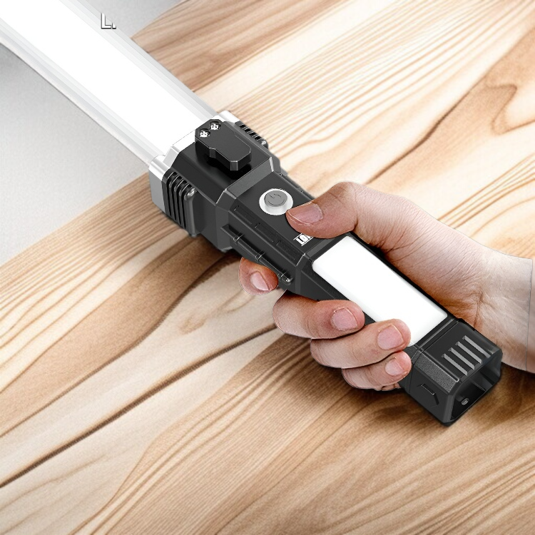 Lampe de secours et chargeur USB intégré