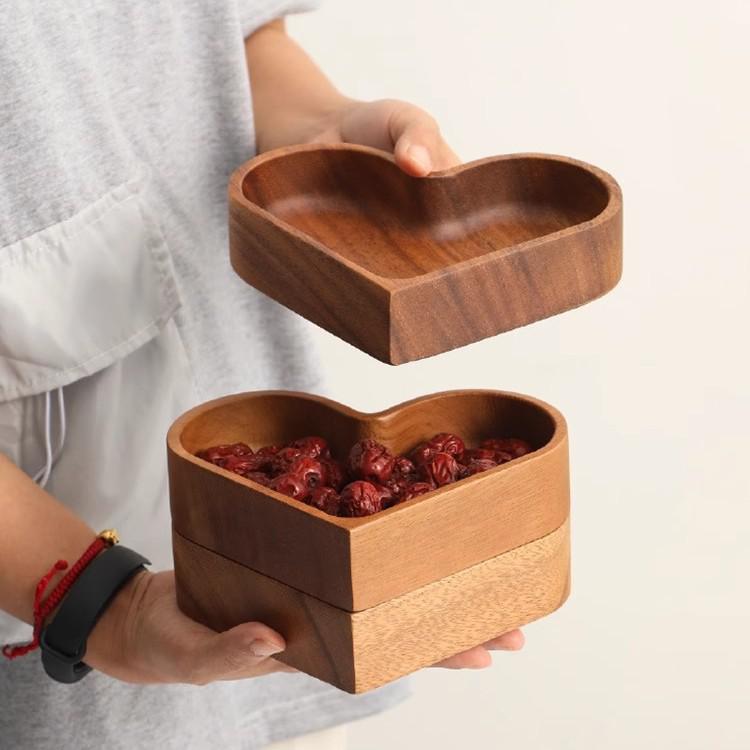 Eco-friendly solid wood snack tray for parties