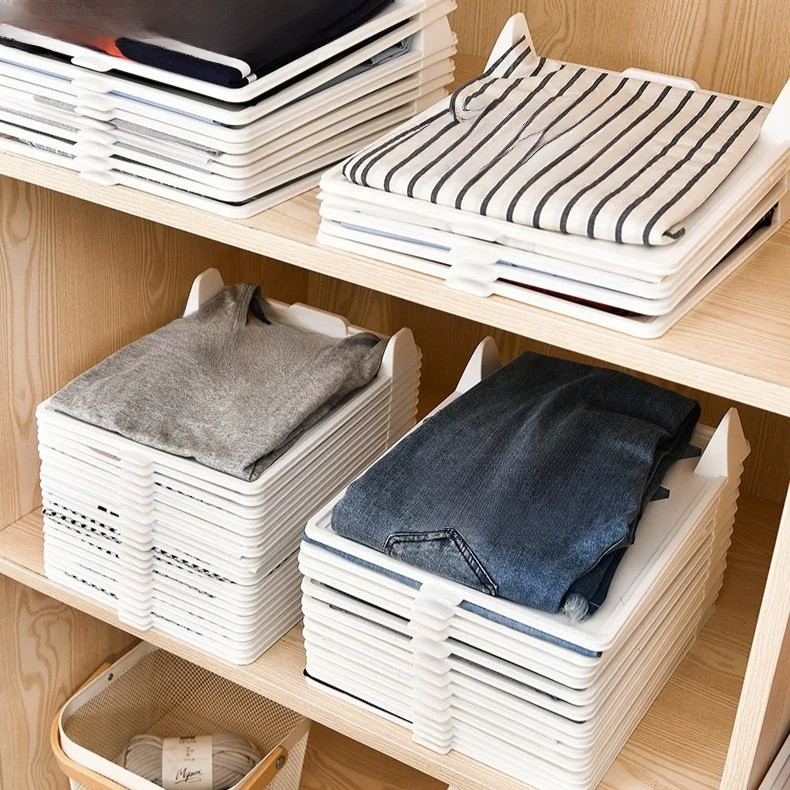 Easy folding solution for home closets