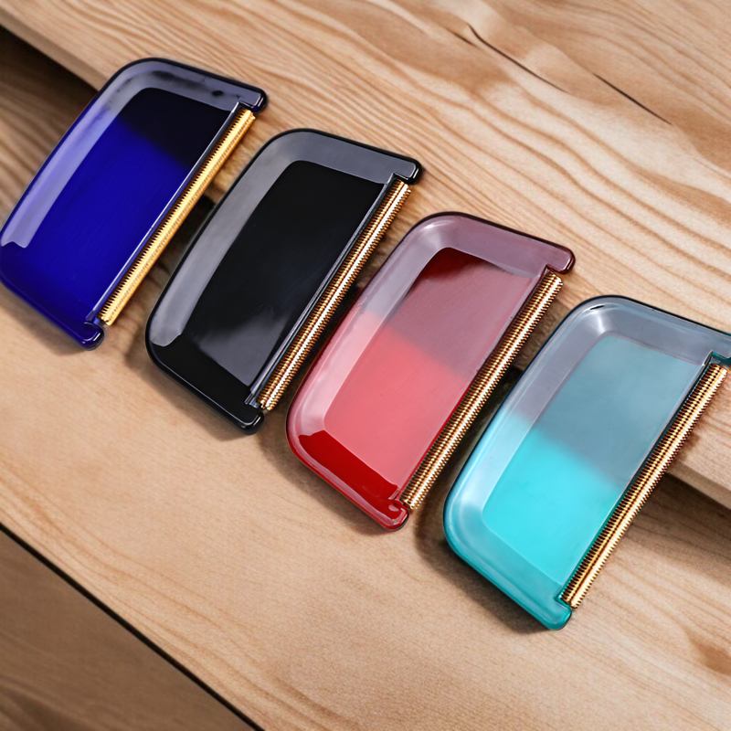 Kleidung reinigen und auffrischen mit Schaber Ball